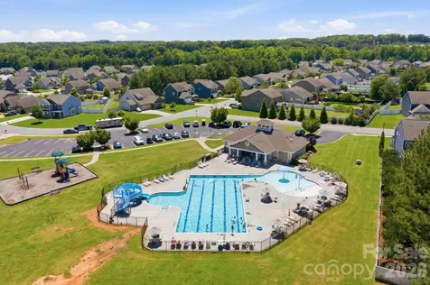 3026 Spinner Court Denver NC 28037