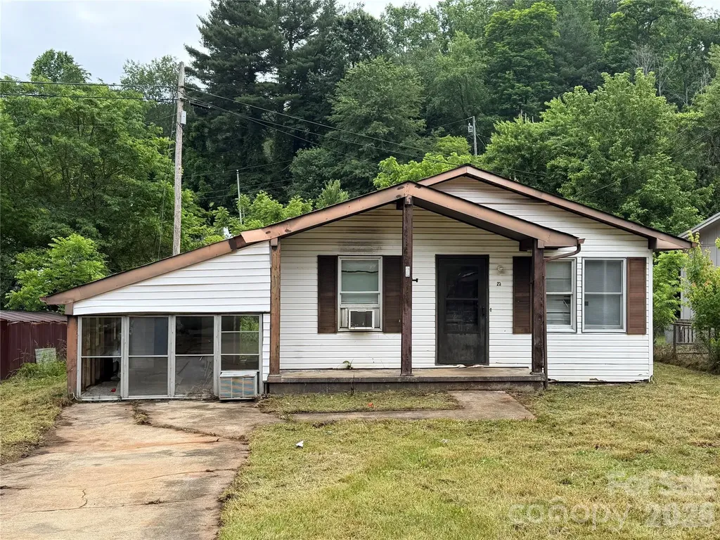 23 Meteor Court Waynesville NC 28768
