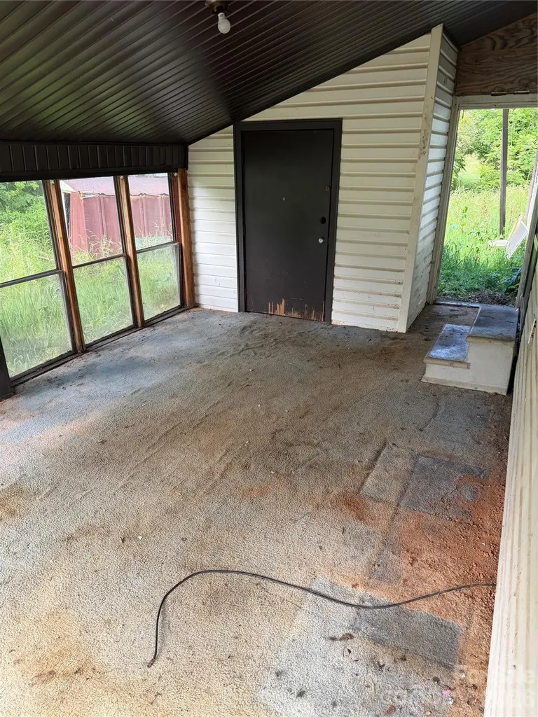 23 Meteor Court Waynesville NC 28768