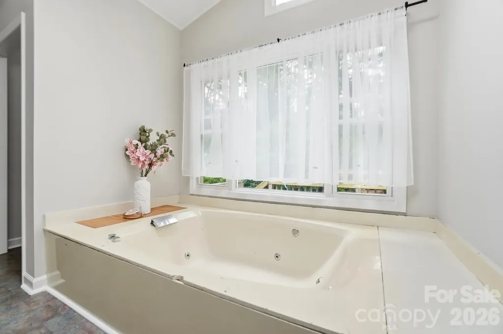 214 Griffin Lane Marshville NC 28103