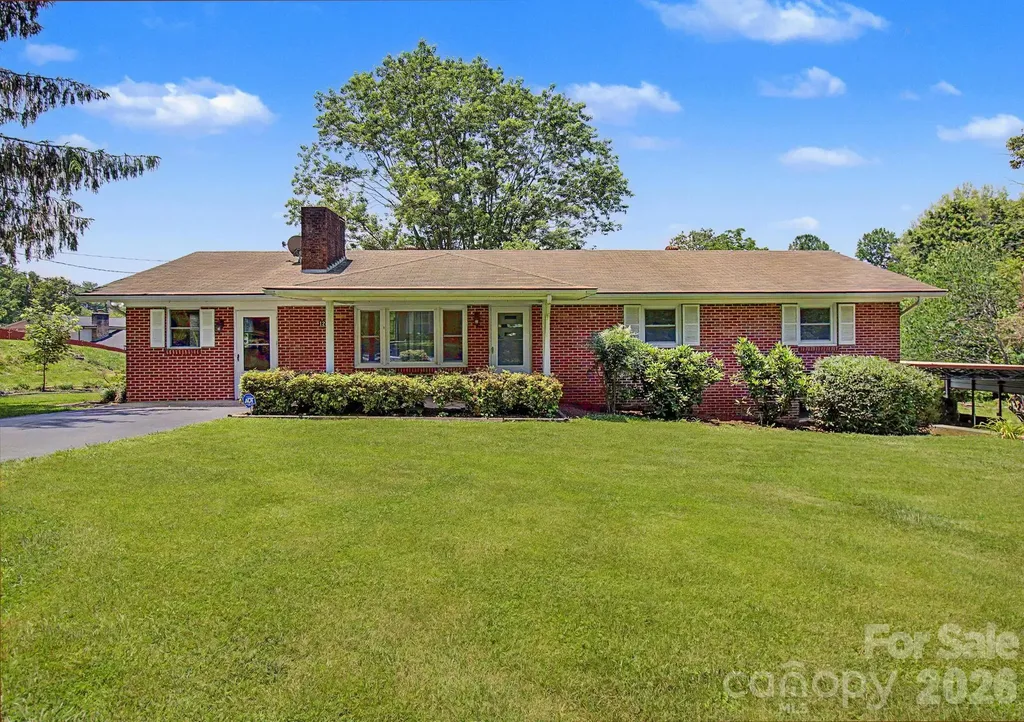 12 Webster Street Weaverville NC 28787