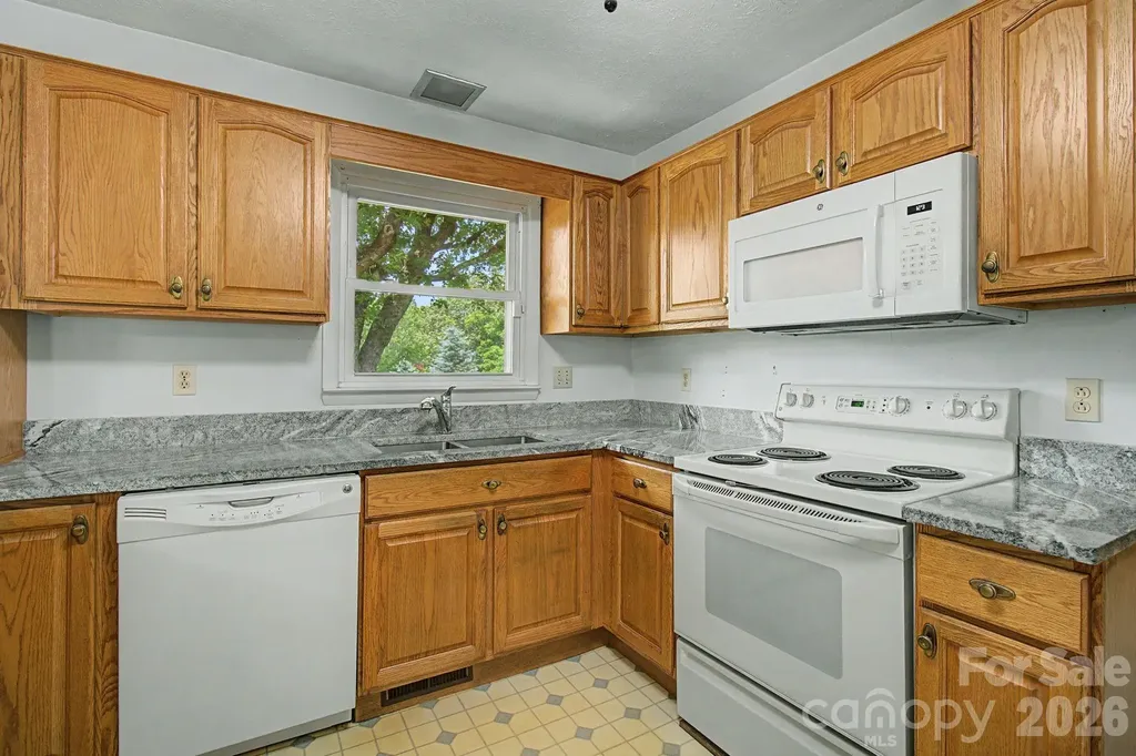 12 Webster Street Weaverville NC 28787