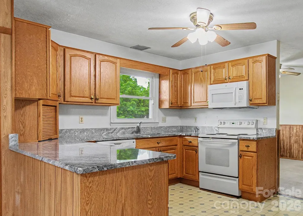 12 Webster Street Weaverville NC 28787
