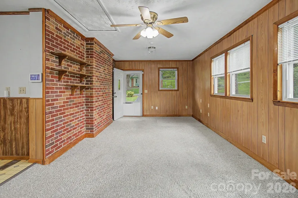12 Webster Street Weaverville NC 28787
