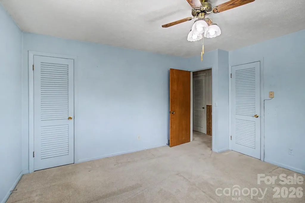 12 Webster Street Weaverville NC 28787