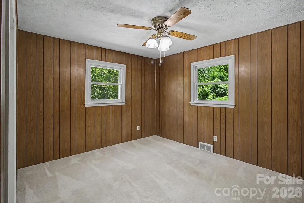 12 Webster Street Weaverville NC 28787