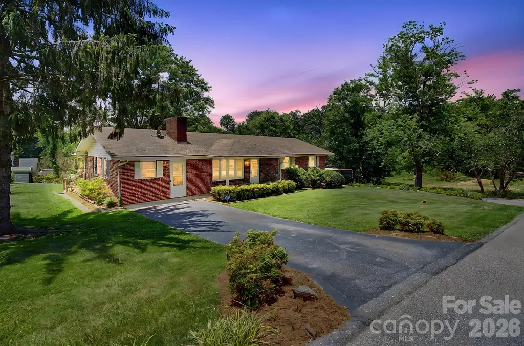 12 Webster Street Weaverville NC 28787
