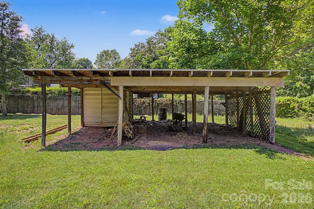 12 Webster Street Weaverville NC 28787