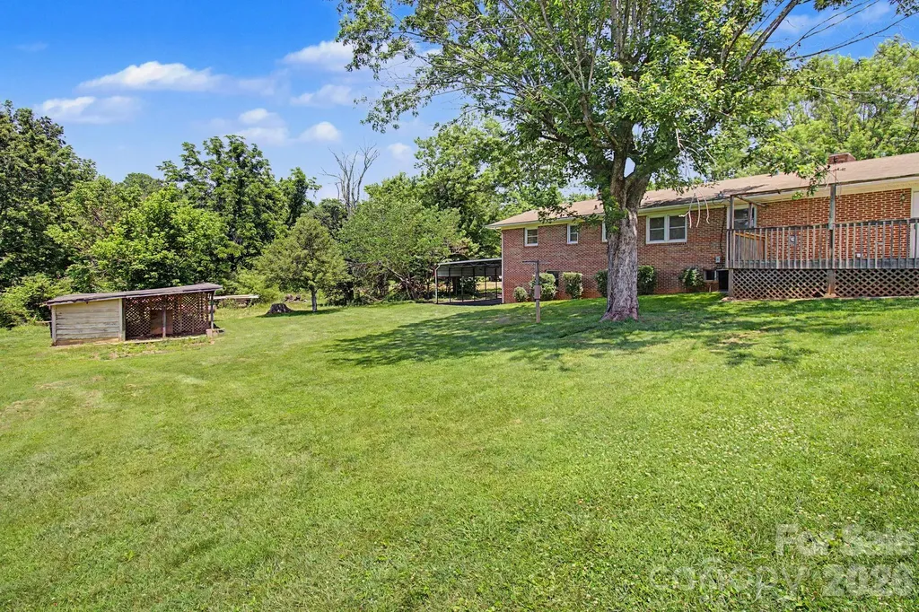 12 Webster Street Weaverville NC 28787