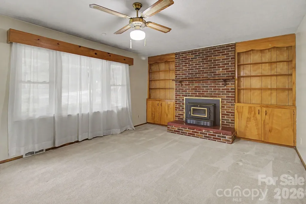 12 Webster Street Weaverville NC 28787