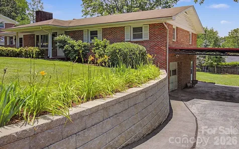 12 Webster Street Weaverville NC 28787