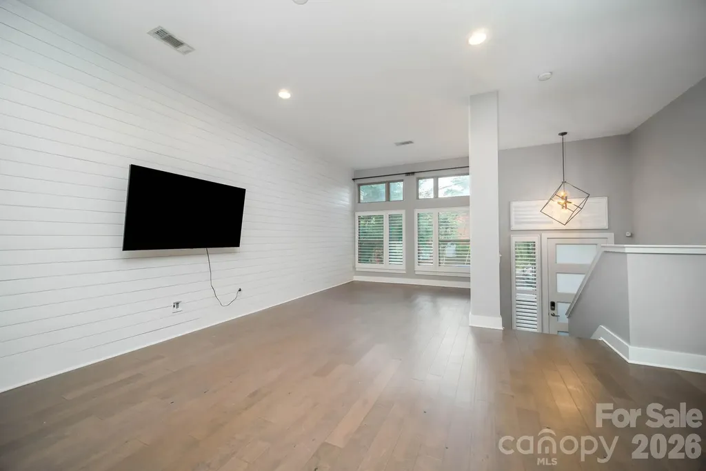 2006 Hawkins Street Charlotte NC 28203
