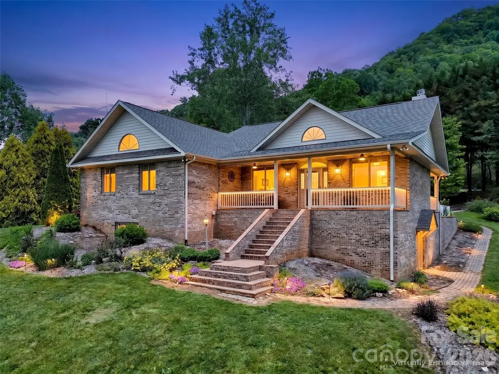99 Mary Gray Drive Clyde NC 28721