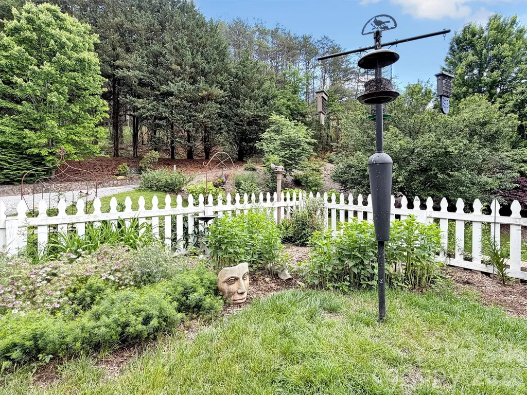 99 Mary Gray Drive Clyde NC 28721
