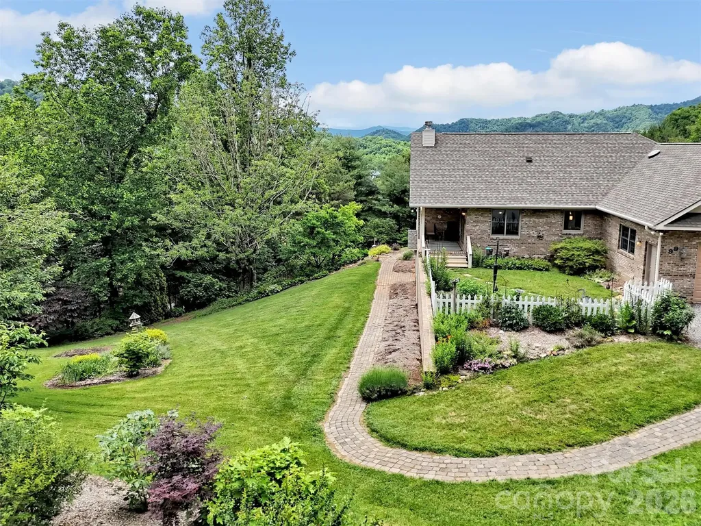 99 Mary Gray Drive Clyde NC 28721