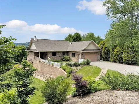 99 Mary Gray Drive Clyde NC 28721