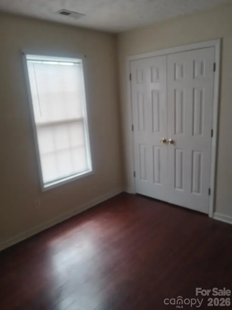5529 Walking Trail Hope Mills NC 28348