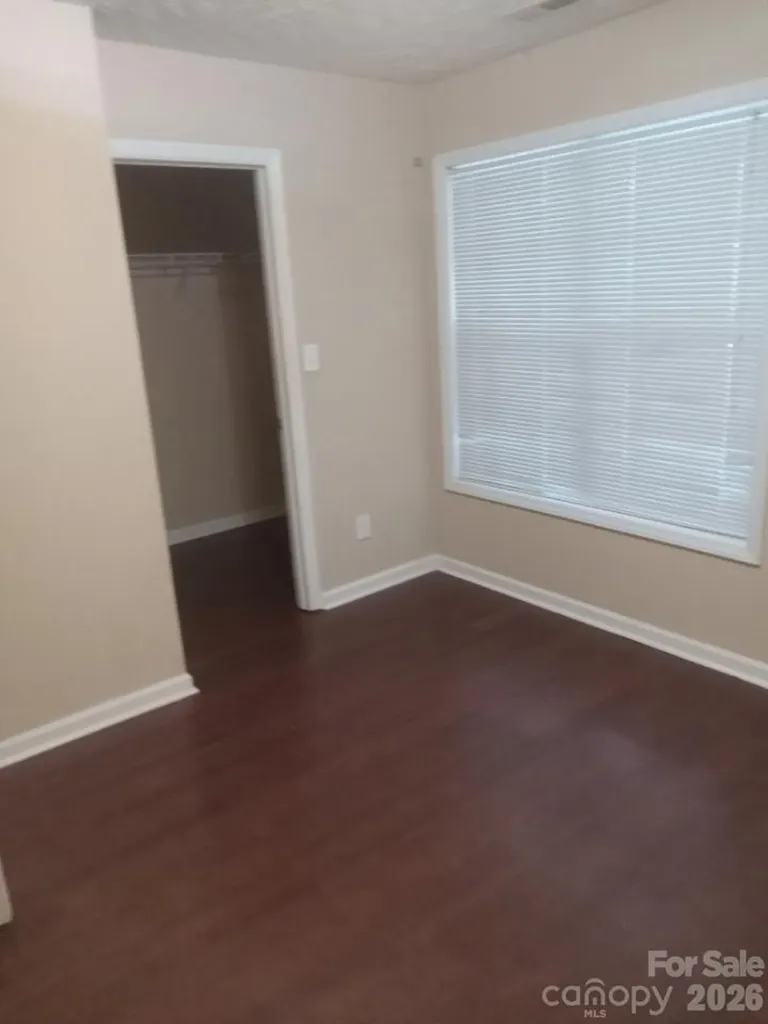 5529 Walking Trail Hope Mills NC 28348