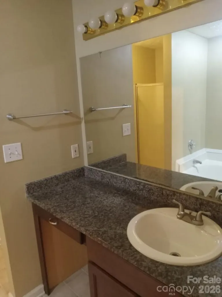 5529 Walking Trail Hope Mills NC 28348