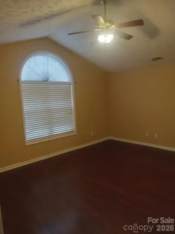 5529 Walking Trail Hope Mills NC 28348