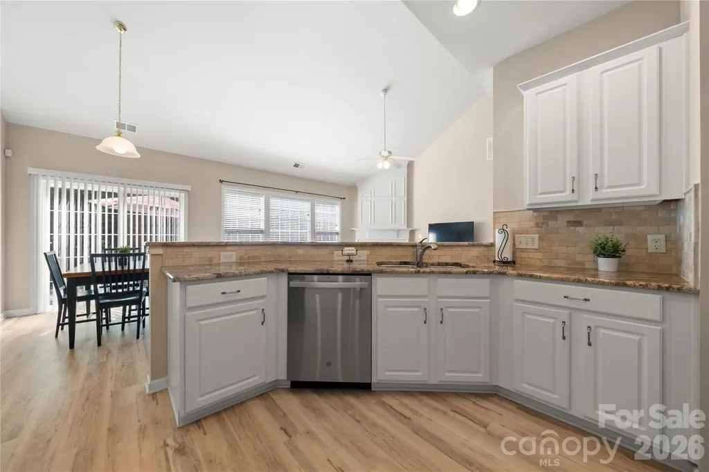9313 Linden Tree Lane Charlotte NC 28277
