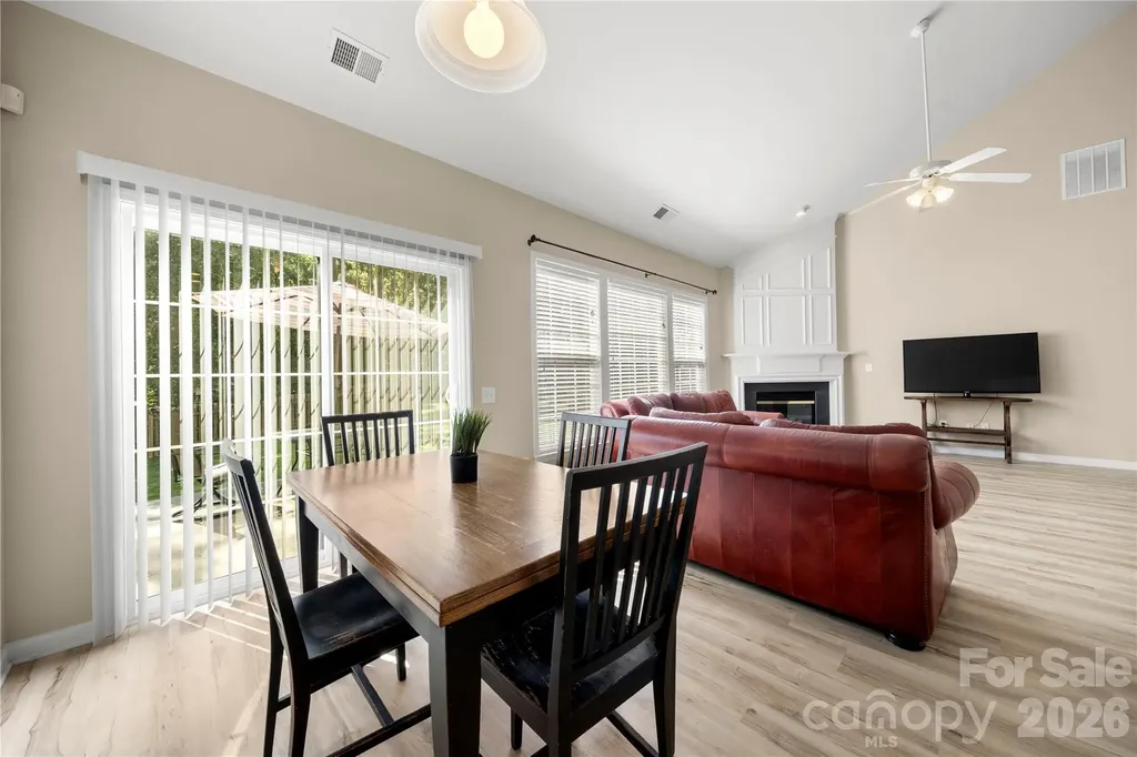 9313 Linden Tree Lane Charlotte NC 28277
