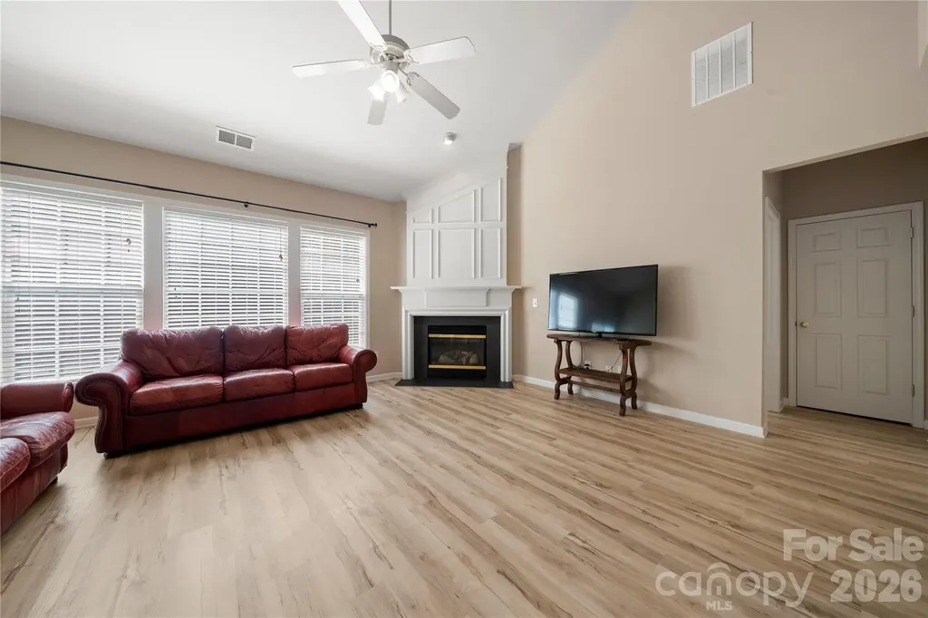 9313 Linden Tree Lane Charlotte NC 28277
