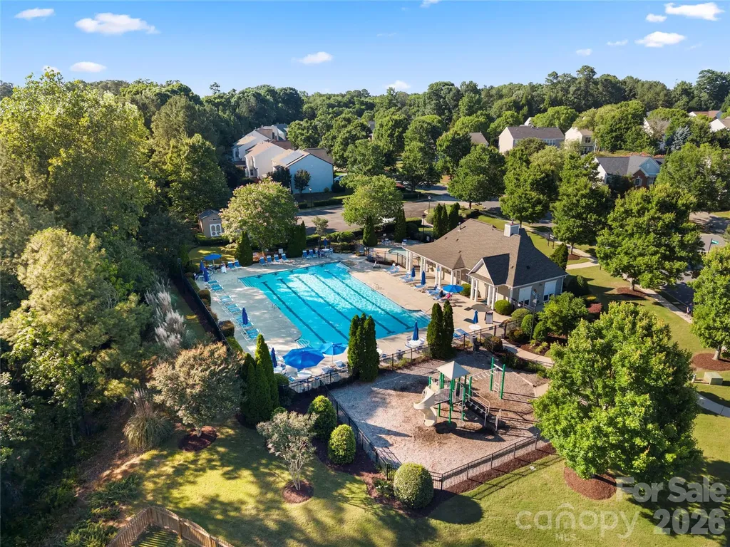 9313 Linden Tree Lane Charlotte NC 28277