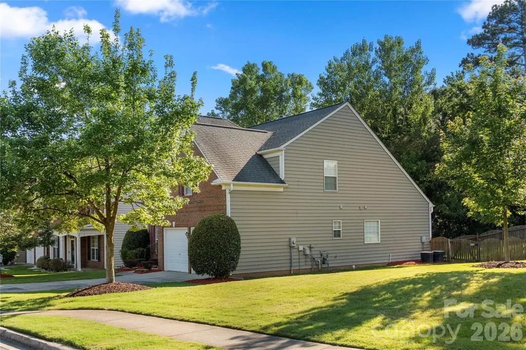 9313 Linden Tree Lane Charlotte NC 28277