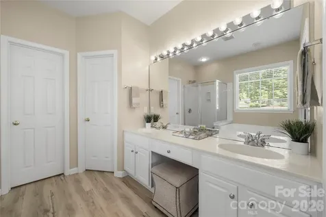 9313 Linden Tree Lane Charlotte NC 28277