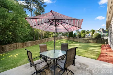 9313 Linden Tree Lane Charlotte NC 28277