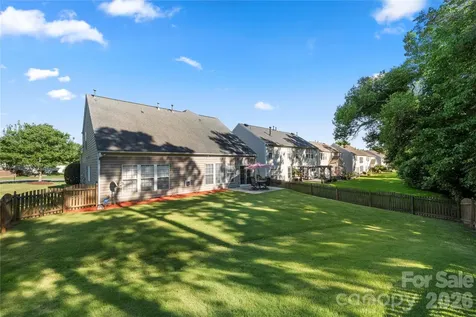 9313 Linden Tree Lane Charlotte NC 28277