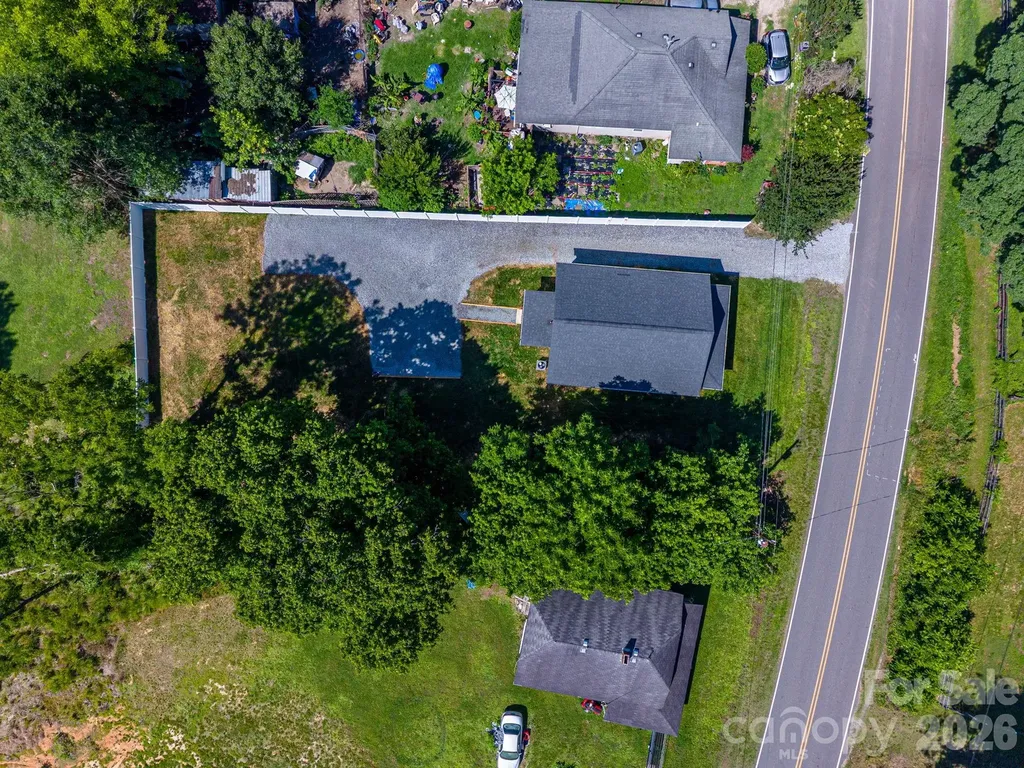 733 S Grove Street Extension Lincolnton NC 28092