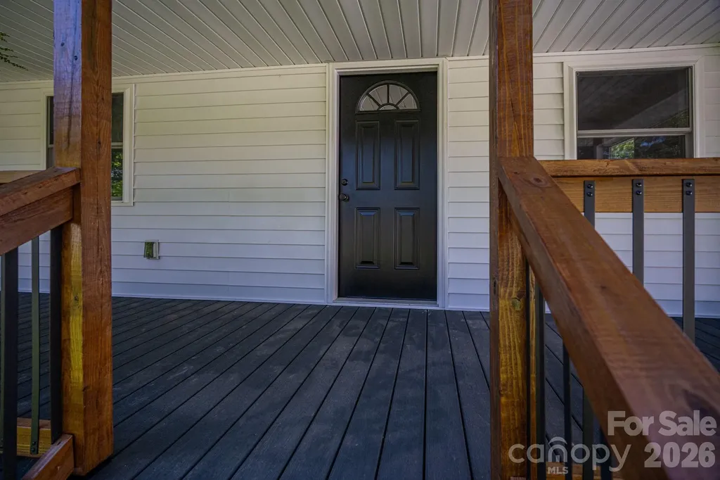 733 S Grove Street Extension Lincolnton NC 28092