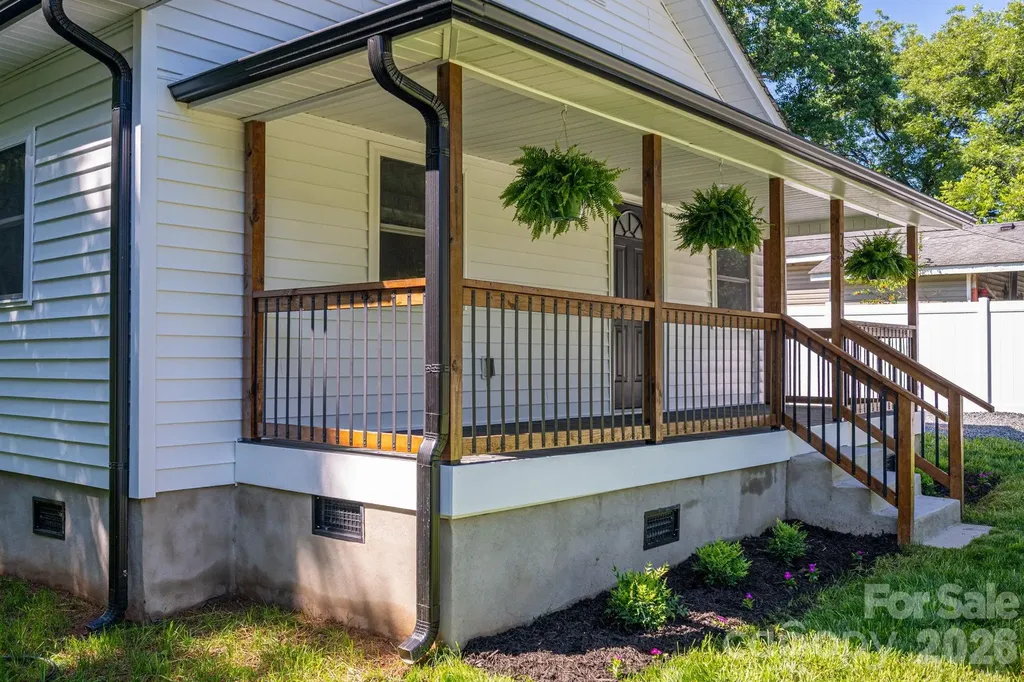 733 S Grove Street Extension Lincolnton NC 28092