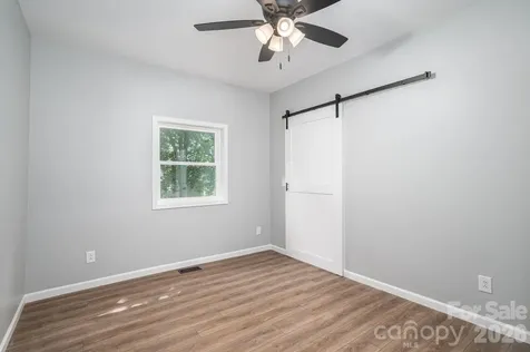 733 S Grove Street Extension Lincolnton NC 28092