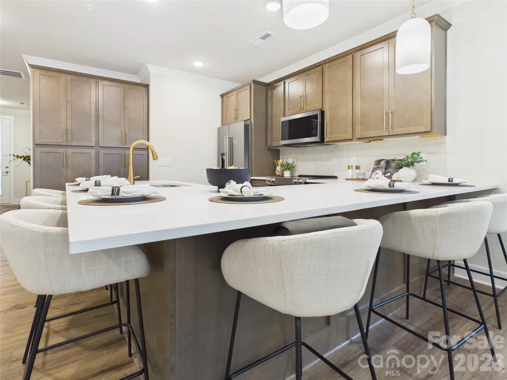 2637 Ravencroft Drive Charlotte NC 28208