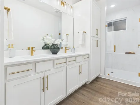 2637 Ravencroft Drive Charlotte NC 28208