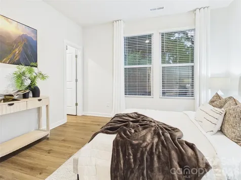 2637 Ravencroft Drive Charlotte NC 28208