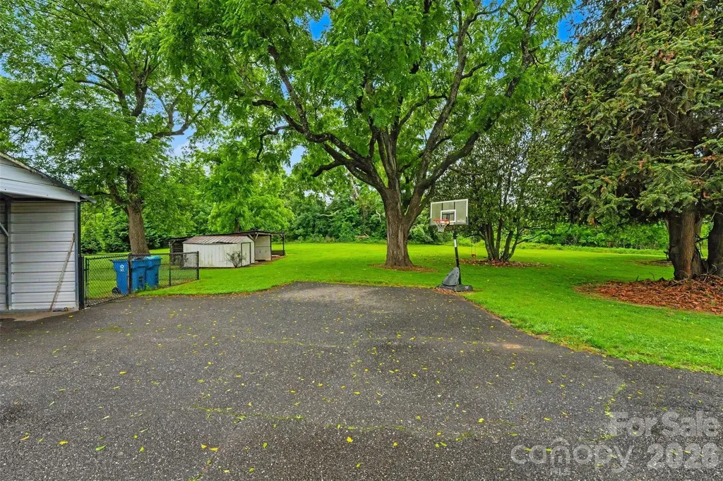 2461 Startown Road Newton NC 28658