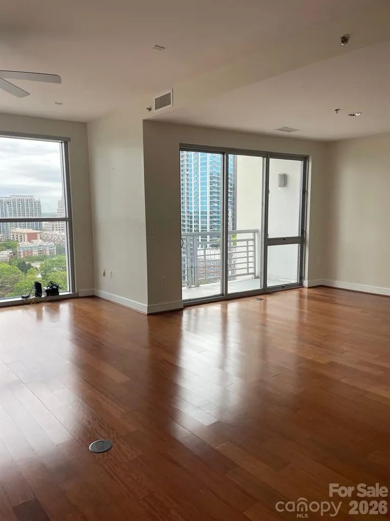 333 W Trade Street Charlotte NC 28202