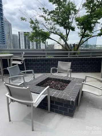 333 W Trade Street Charlotte NC 28202
