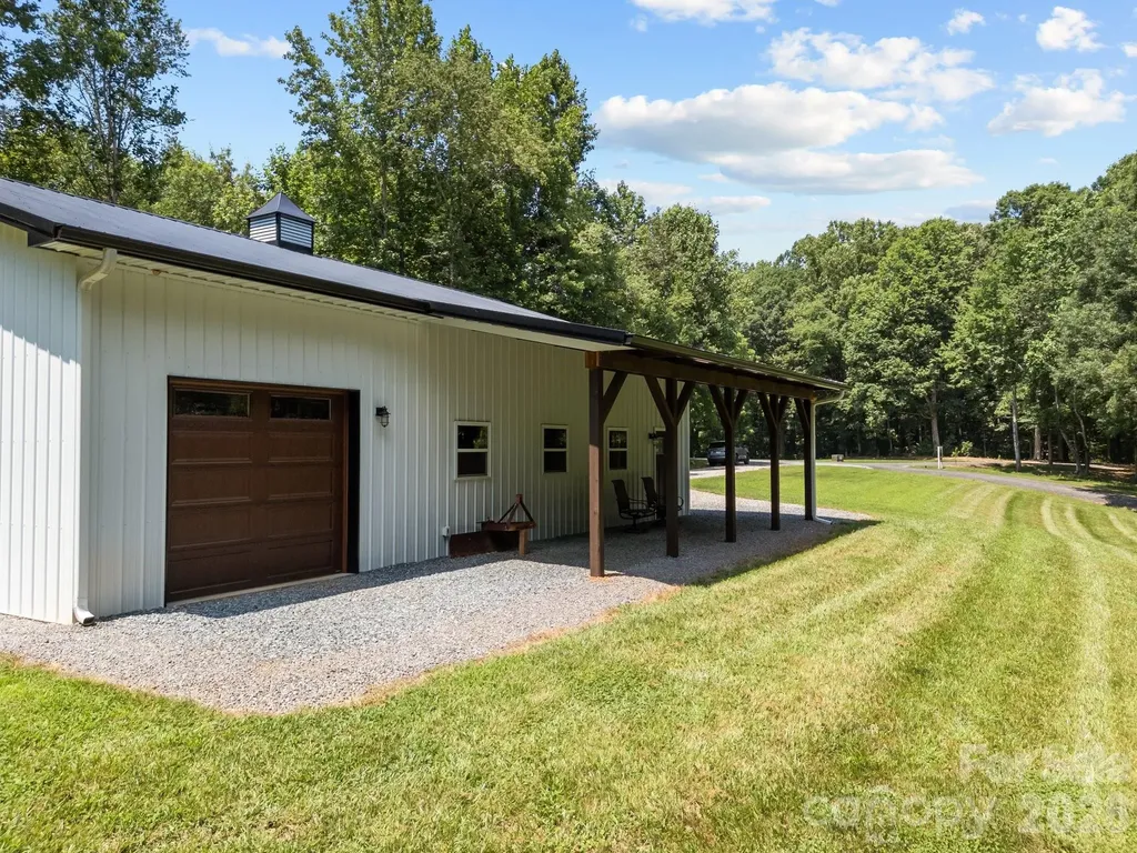 1140 Shinnville Road Cleveland NC 27013