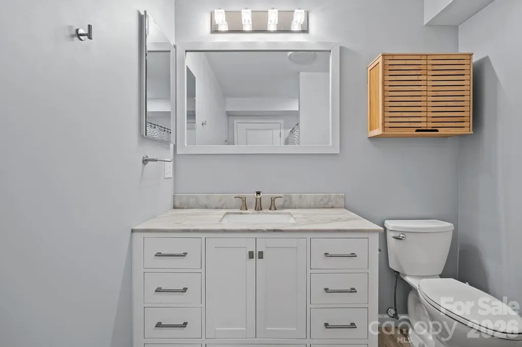 11 Grenadier Court Candler NC 28715