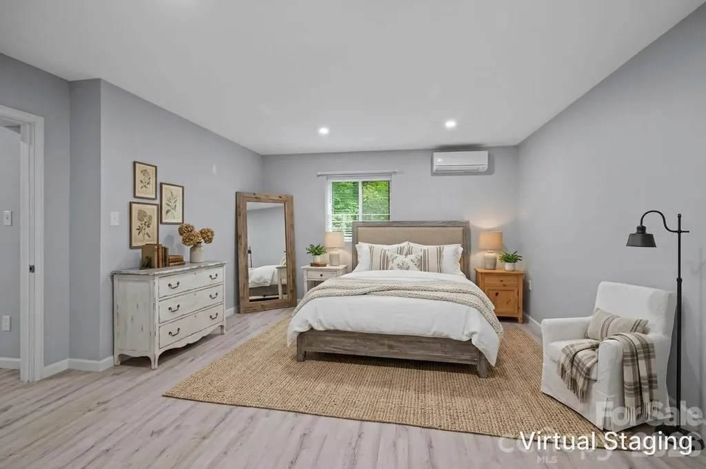 11 Grenadier Court Candler NC 28715
