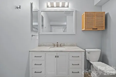 11 Grenadier Court Candler NC 28715