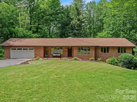 11 Grenadier Court Candler NC 28715