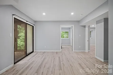 11 Grenadier Court Candler NC 28715