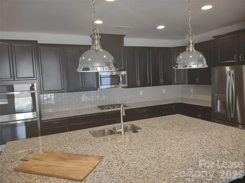 906 Acorn Way Denver NC 28037