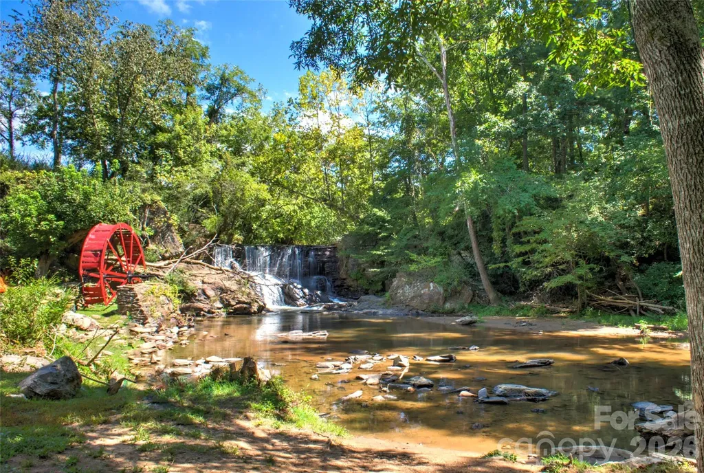 22 Water Pointe Way Weaverville NC 28787